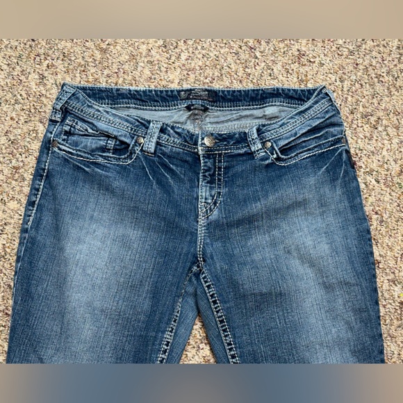 Women’s plus size 18 Aiko Women's bootcut Blue Jeans - Picture 3 of 7